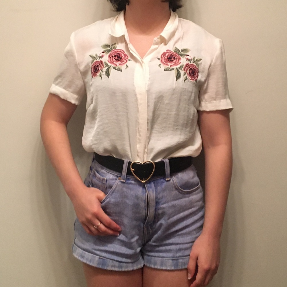 Kendall & Kylie Embroidered Floral Button Down